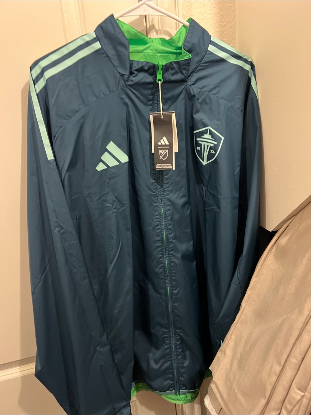 adidas Men’s Navy & Mint Seattle Sounders Windbreaker Jacket